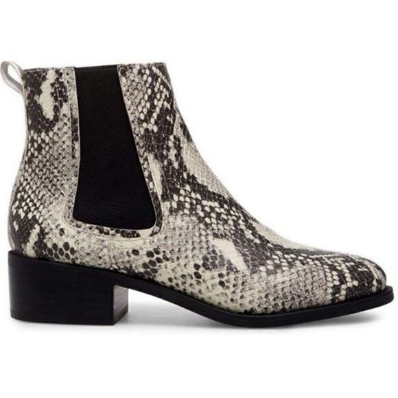 Steve Madden Snakeskin Booties Womens – Revived Clothing Exchange Size 8,5 - Picture 1 of 12